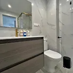 Διαμέρισμα New & Luxurious *