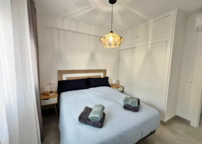 New & Luxurious * フエンヒロラ