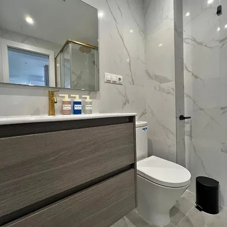 Апартаменты New & Luxurious *